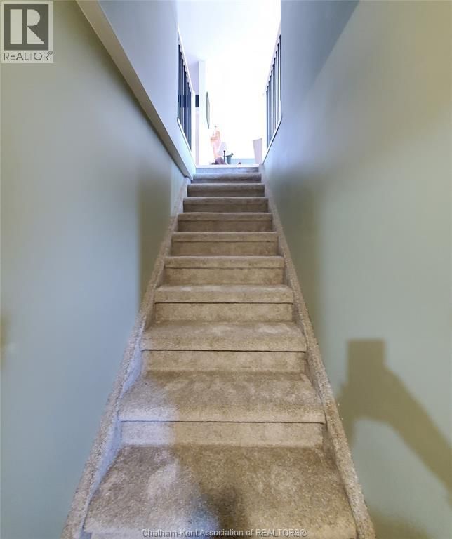 25900 PRINCE ALBERT ROAD Image 18