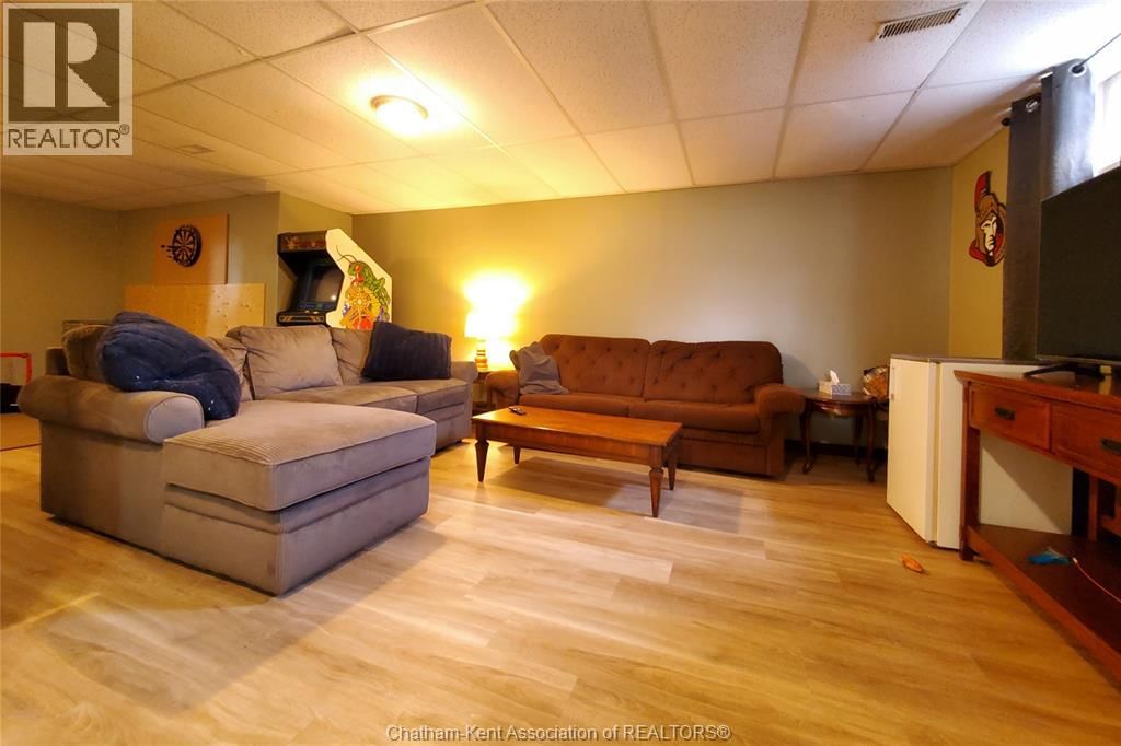 25900 PRINCE ALBERT ROAD Image 20