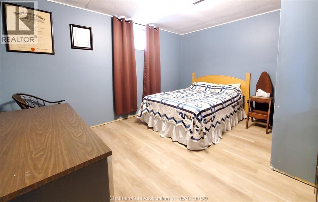 25900 PRINCE ALBERT ROAD Image 21