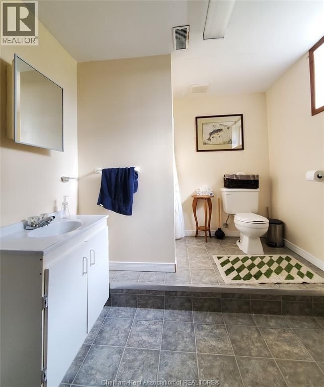 25900 PRINCE ALBERT ROAD Image 23