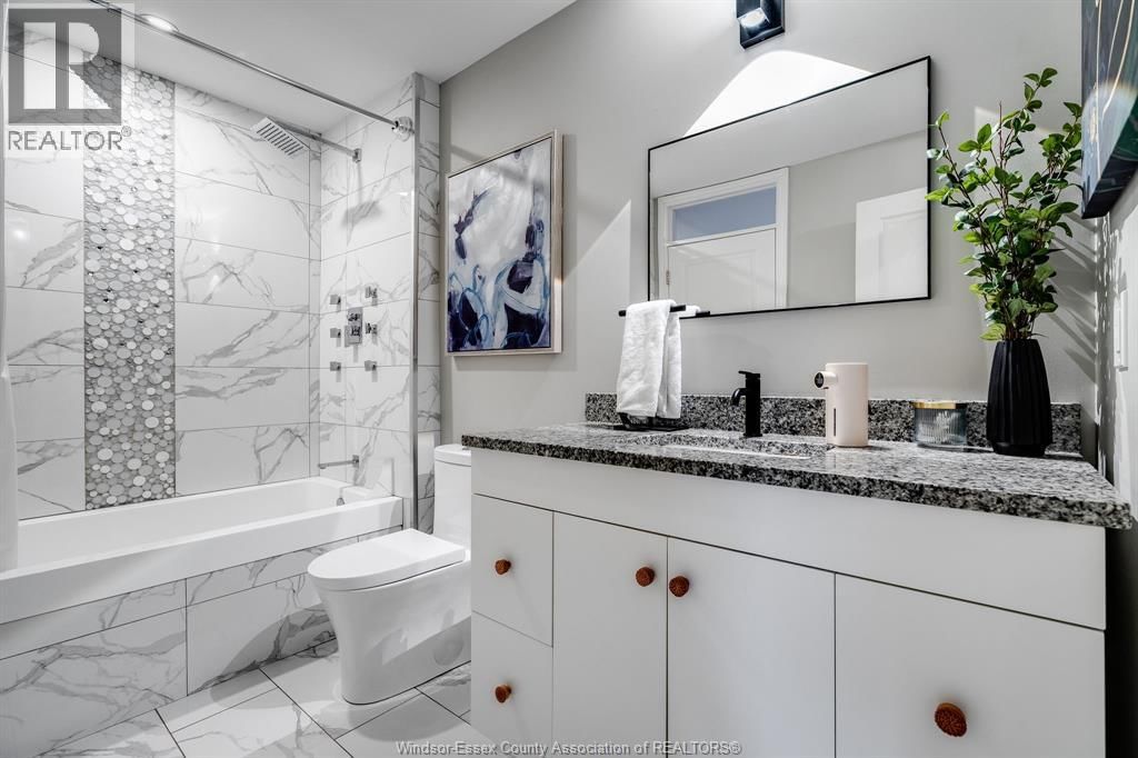 19 WOODLAND Image 23