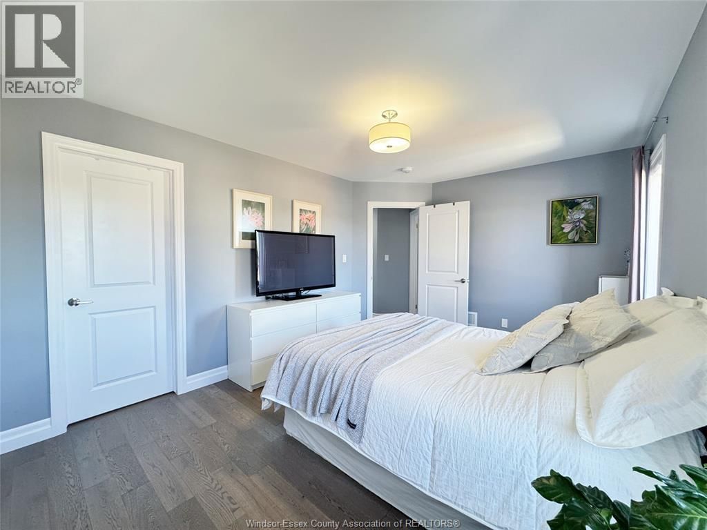 99 DAVIS STREET Image 20