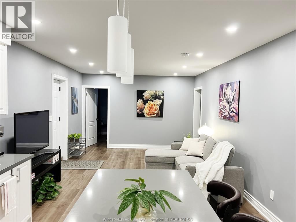 99 DAVIS STREET Image 28