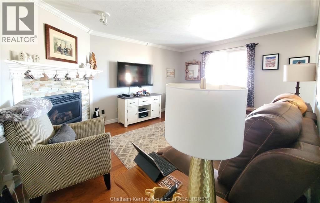 82 HARVEST CRESCENT Image 12