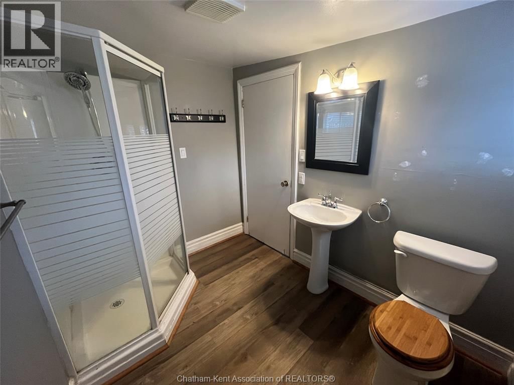 47 CHATHAM STREET NORTH Image 11