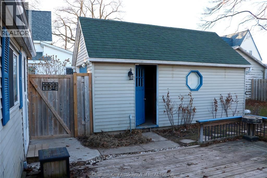 47 CHATHAM STREET NORTH Image 18