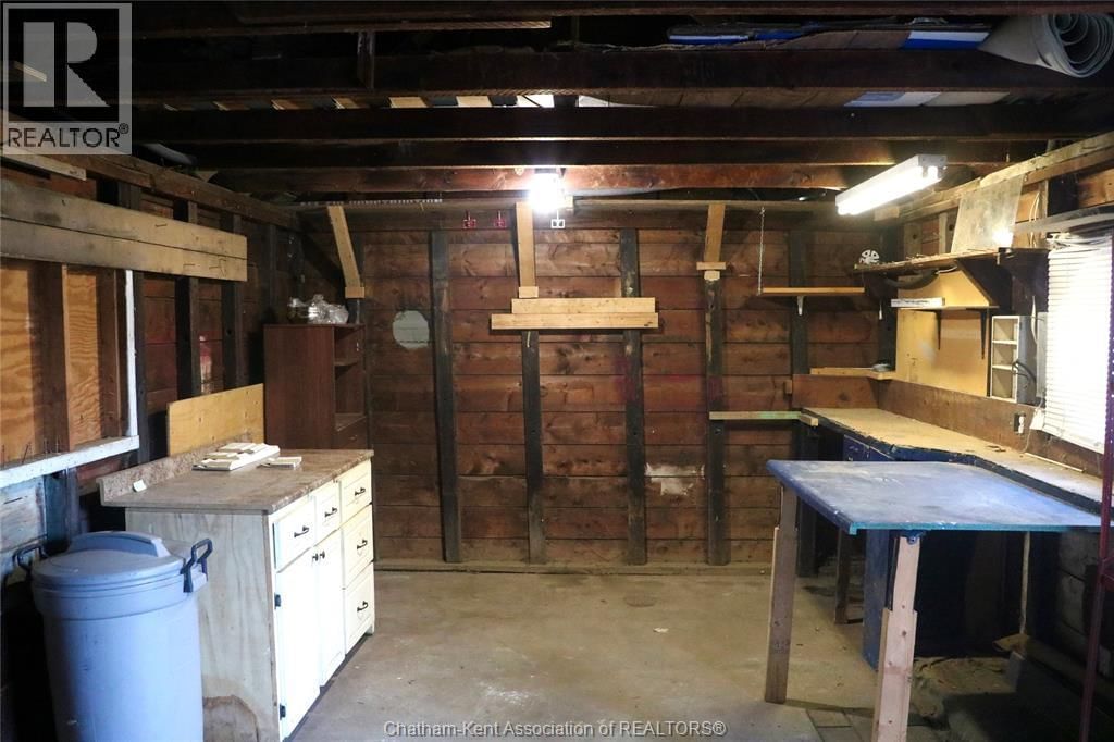 47 CHATHAM STREET NORTH Image 19