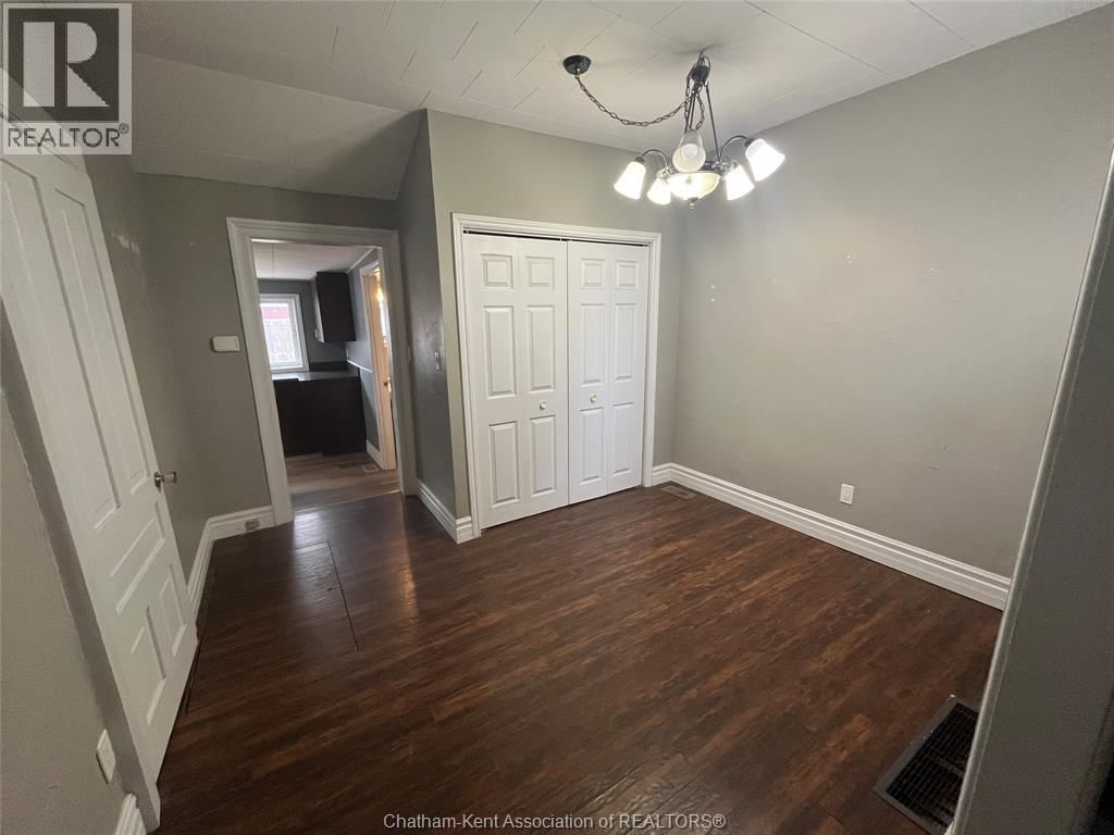 47 CHATHAM STREET NORTH Image 7