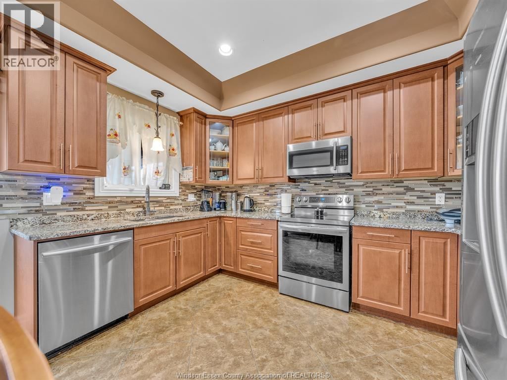 4795 PERIWINKLE CRESCENT Image 12