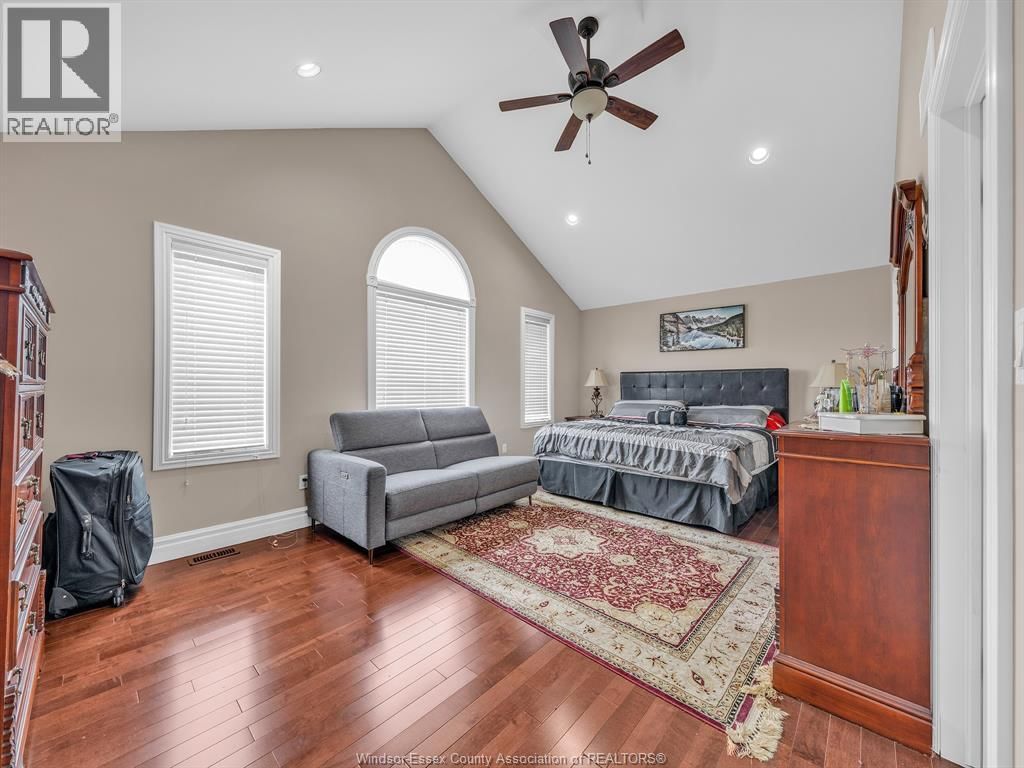 4795 PERIWINKLE CRESCENT Image 17