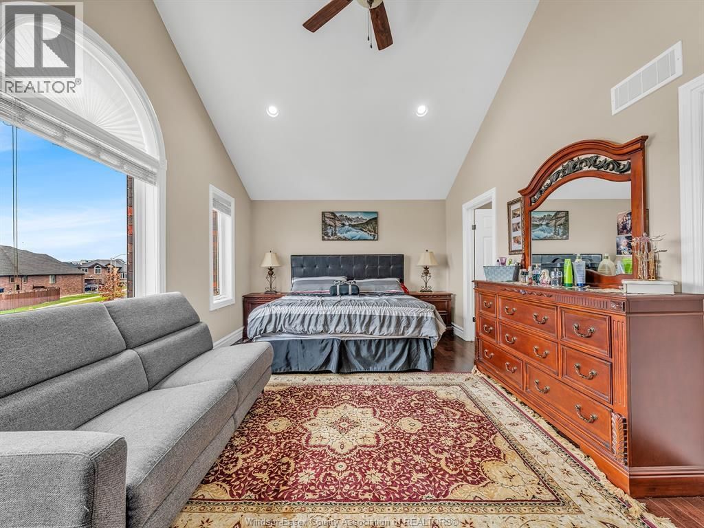 4795 PERIWINKLE CRESCENT Image 19