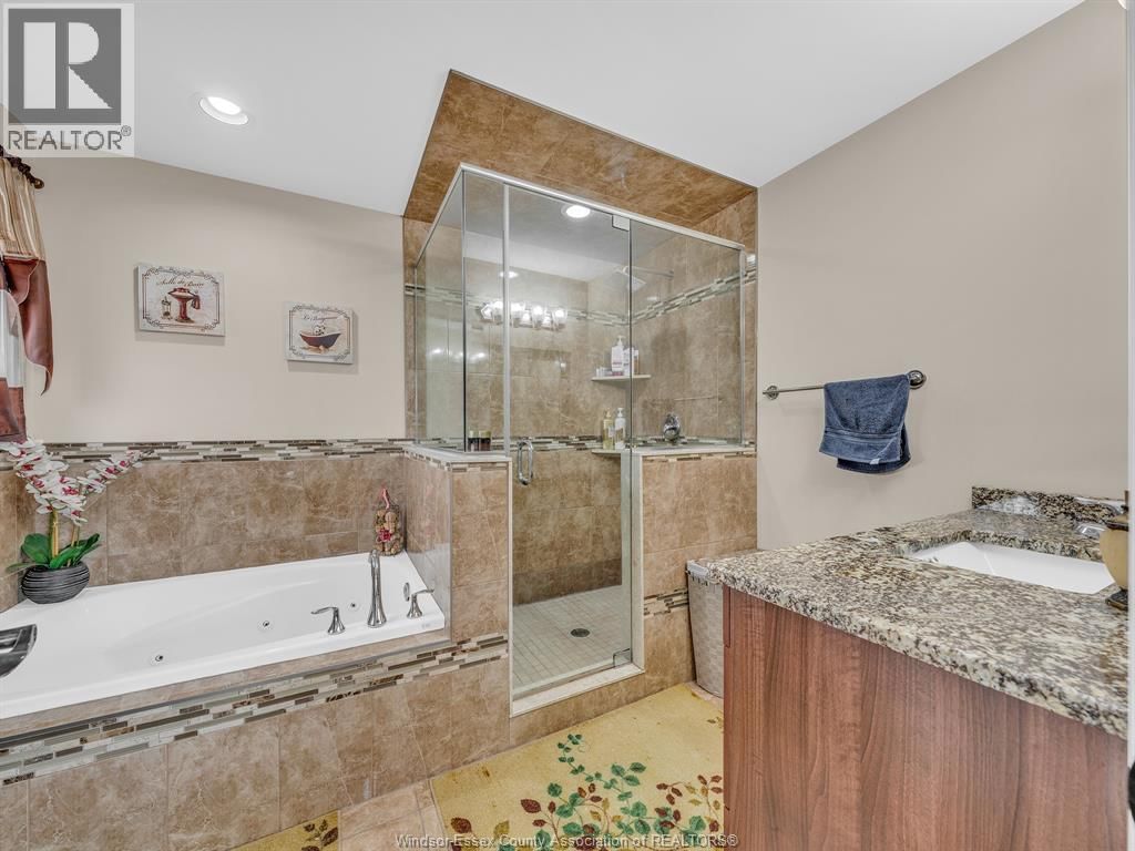 4795 PERIWINKLE CRESCENT Image 20