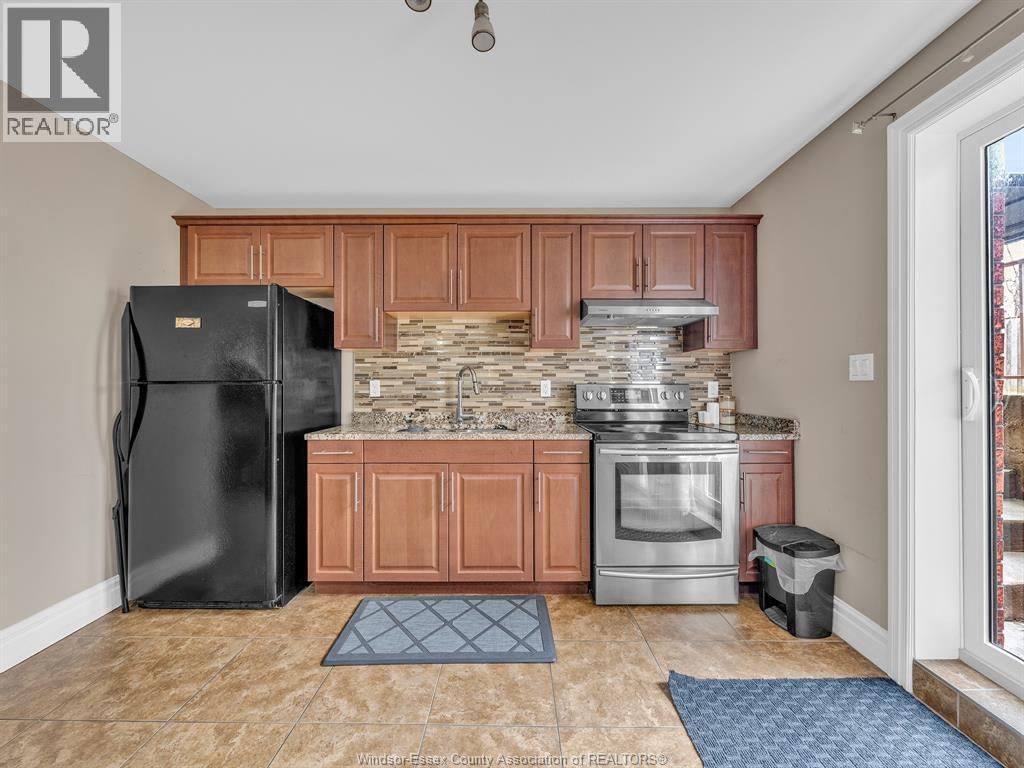 4795 PERIWINKLE CRESCENT Image 33