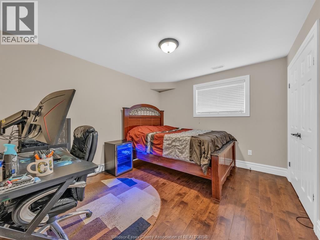 4795 PERIWINKLE CRESCENT Image 38