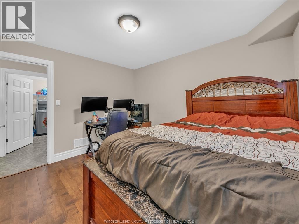 4795 PERIWINKLE CRESCENT Image 39