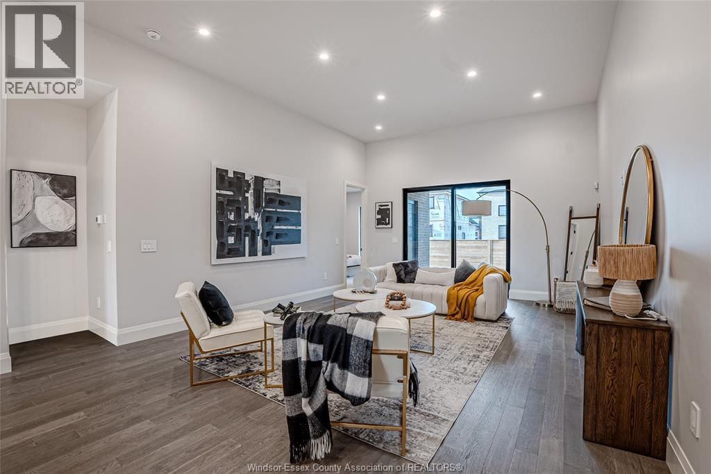 674 LILY MAC BOULEVARD Image 19