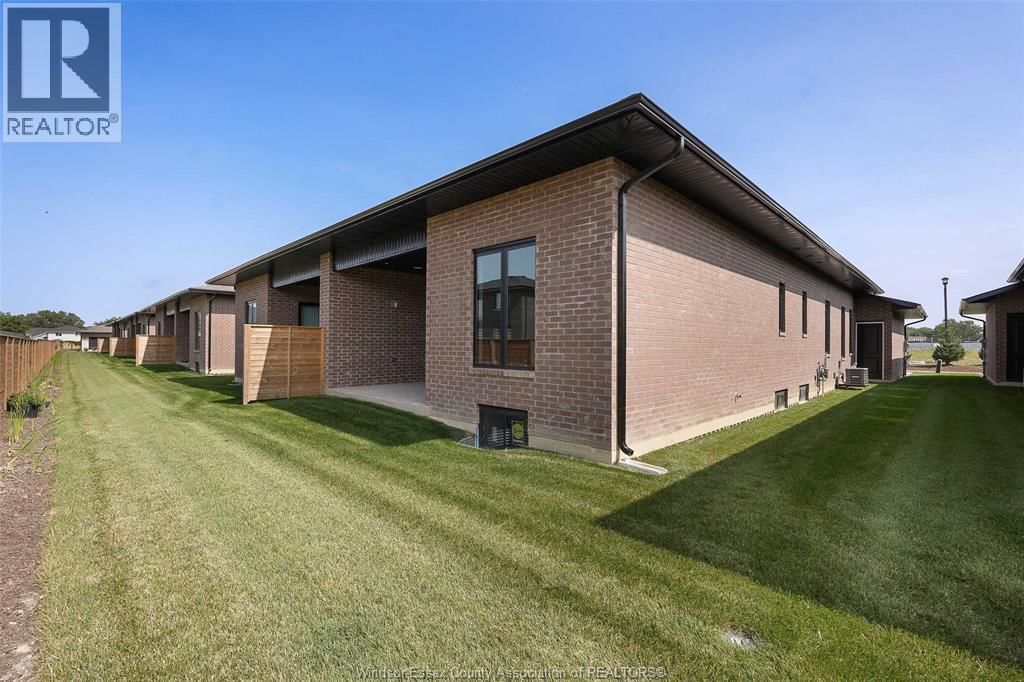 674 LILY MAC BOULEVARD Image 6