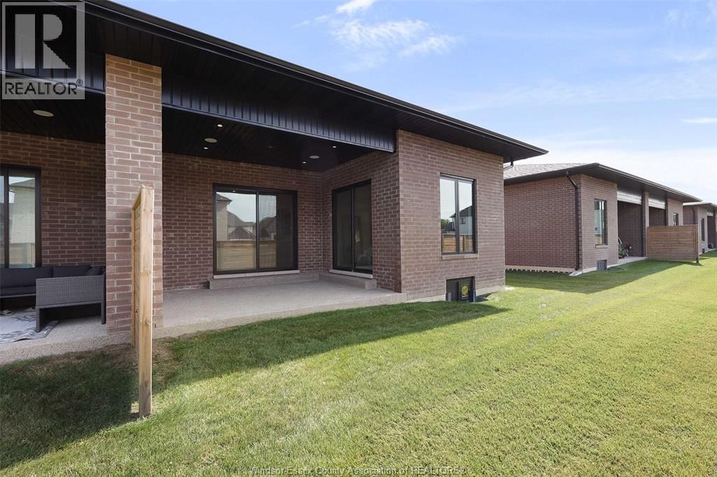 674 LILY MAC BOULEVARD Image 8