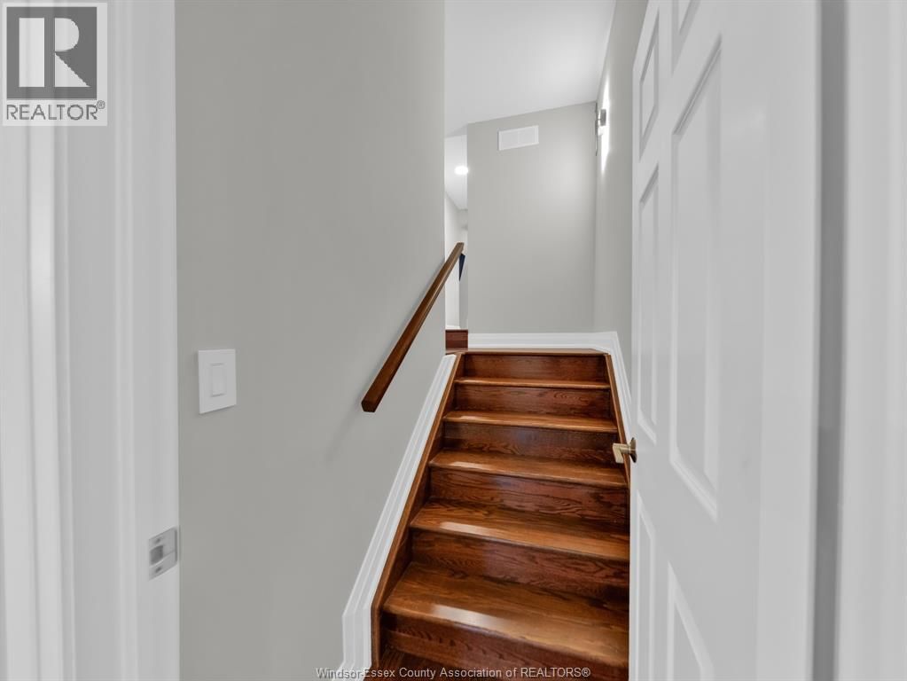 13090 PARKLAND CRESCENT Image 25