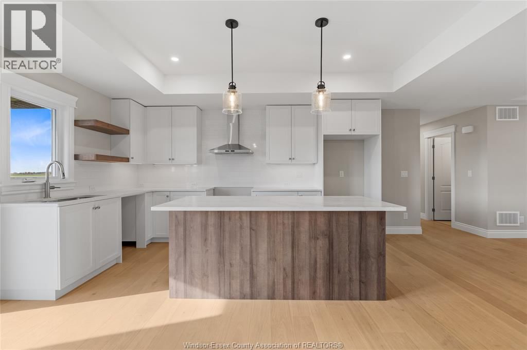 116 BLOOMINGTON Image 11