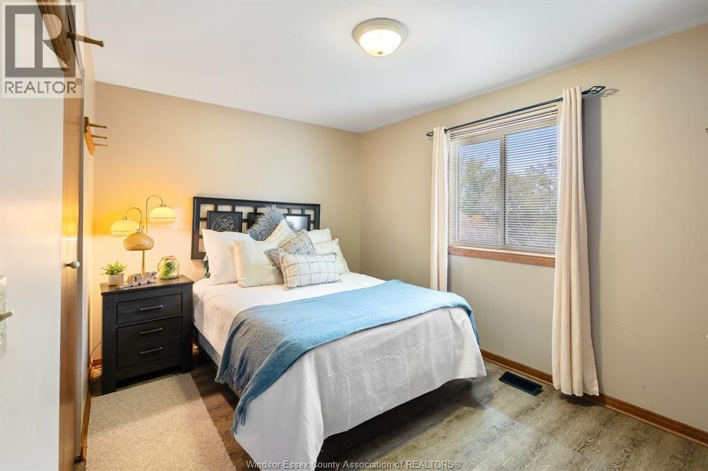 42 WILLIAM AVENUE Image 17