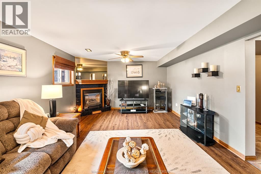 42 WILLIAM AVENUE Image 23