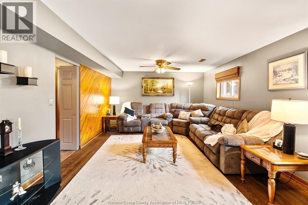 42 WILLIAM AVENUE Image 24