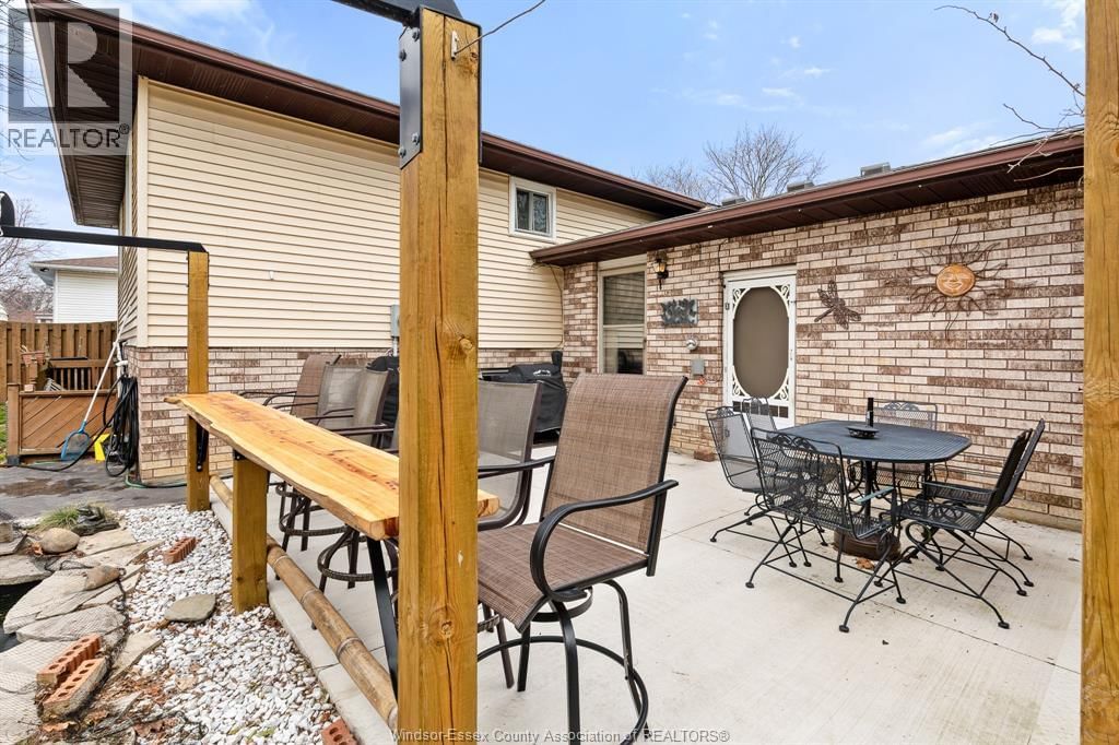 42 WILLIAM AVENUE Image 41