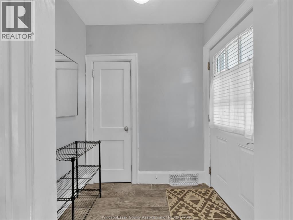 835-837 PELISSIER Image 6