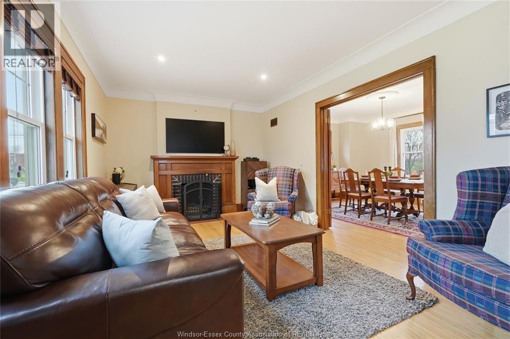 2146 WINDERMERE Image 10