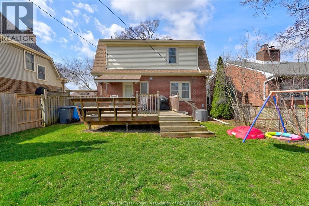 2146 WINDERMERE Image 37