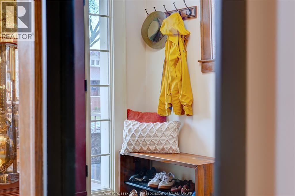 2146 WINDERMERE Image 4