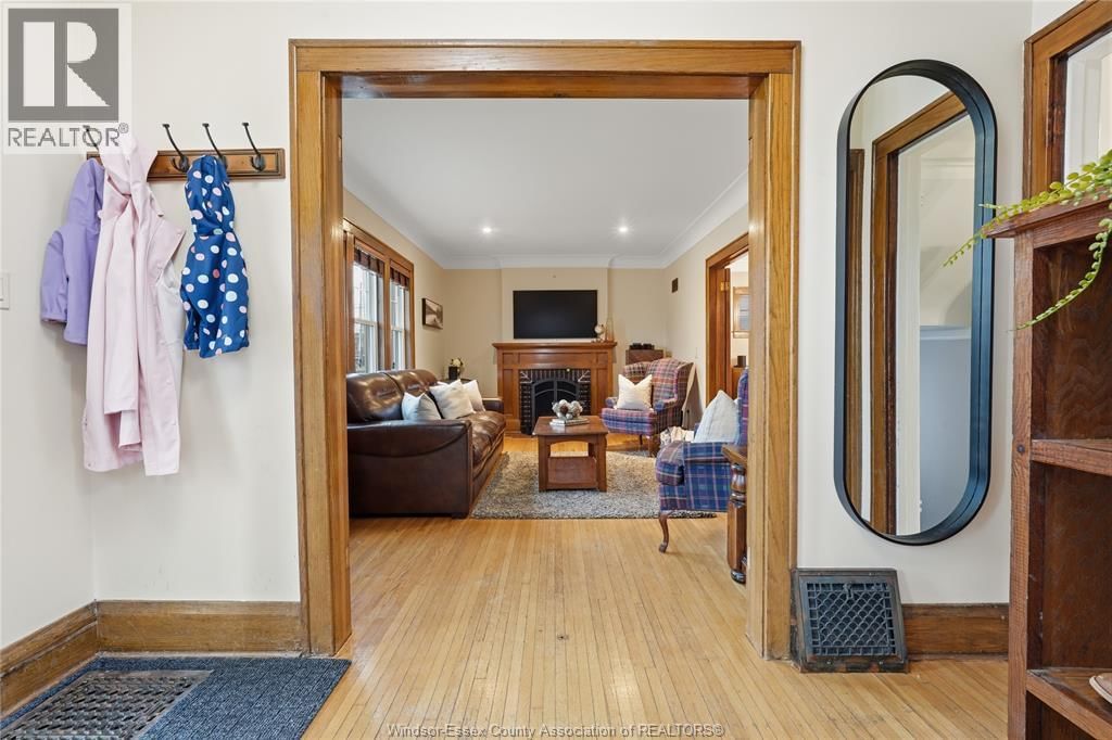 2146 WINDERMERE Image 7