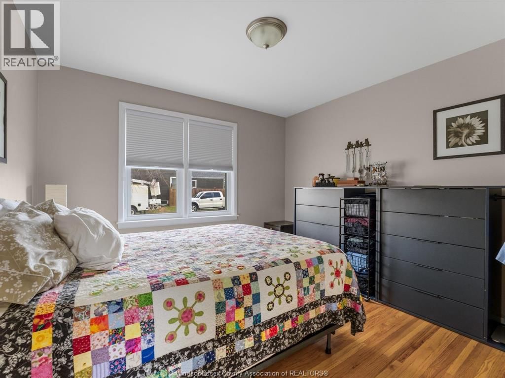 1473 REDWOOD Image 16