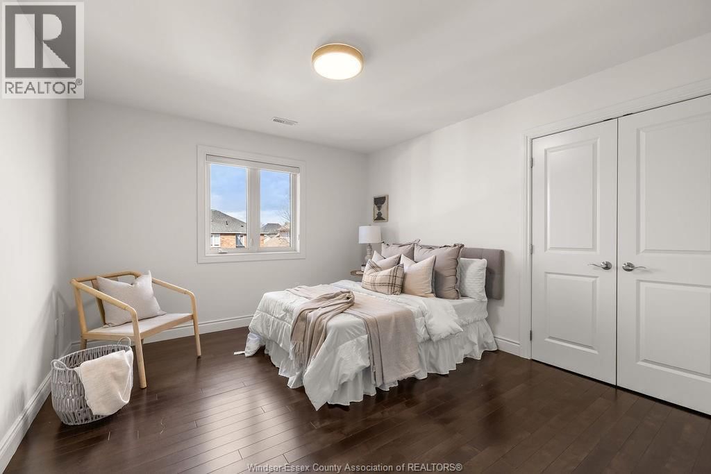 359 JORDAN LANE Image 34