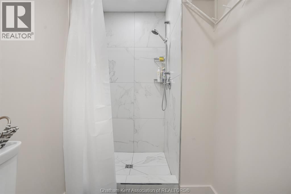 17938 LAKESHORE ROAD Image 36