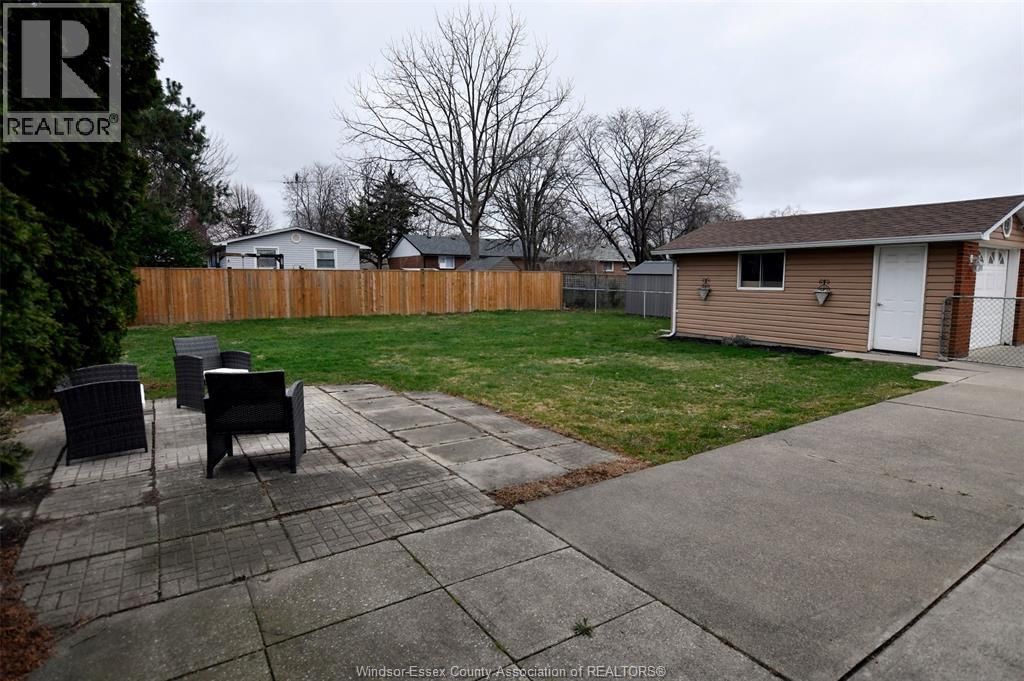 2935 RIVARD Image 25