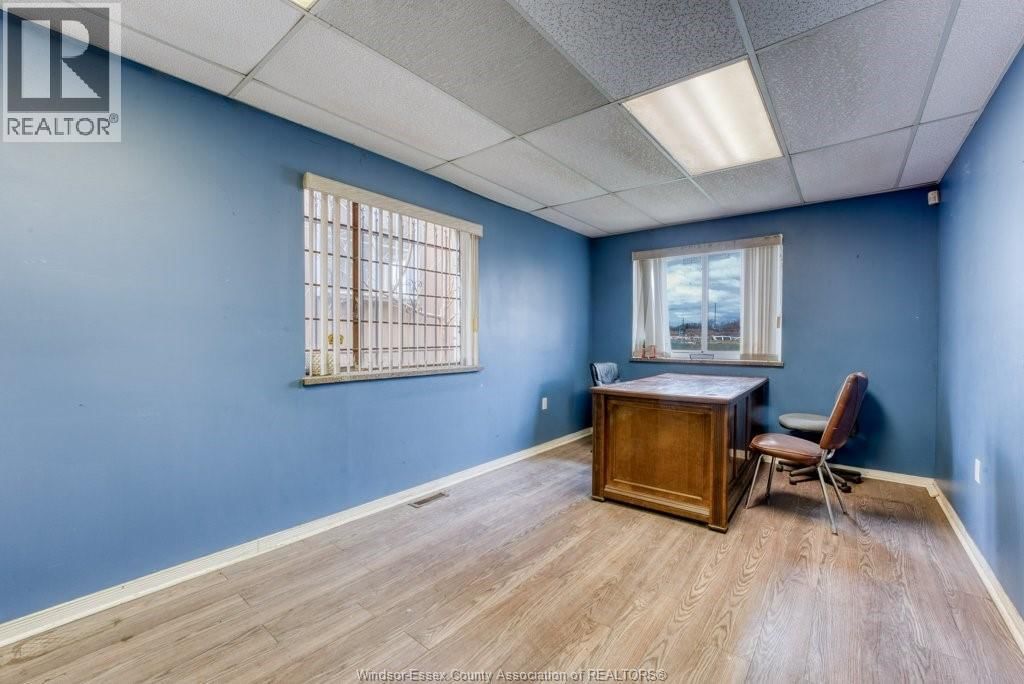 1555 KILDARE ROAD Image 15