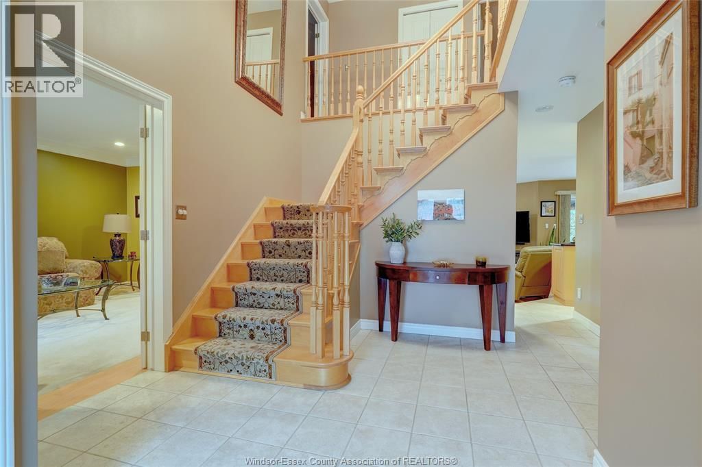 2230 SUZANNE Image 5