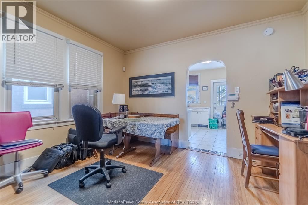 1135 JANETTE AVENUE Image 21