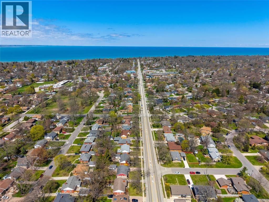 1203 COLBORNE ROAD Image 39