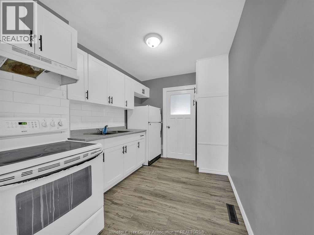 1124 MERCER STREET Image 11