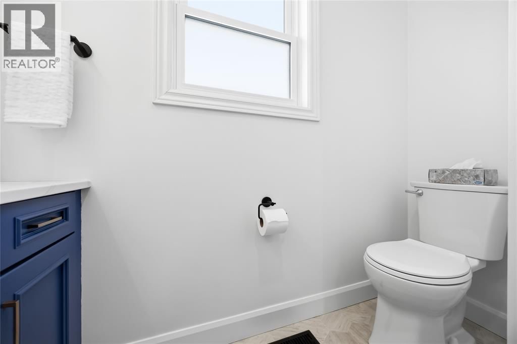 1600 COURTRIGHT LINE Image 31