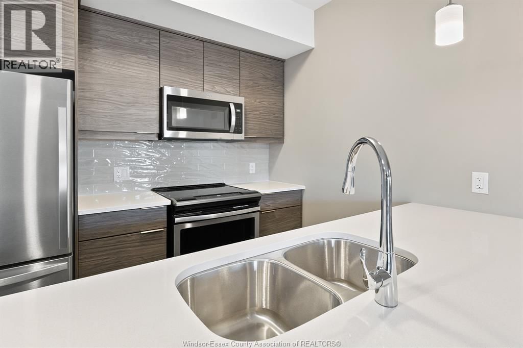 208 - 716 BROWNSTONE Image 26