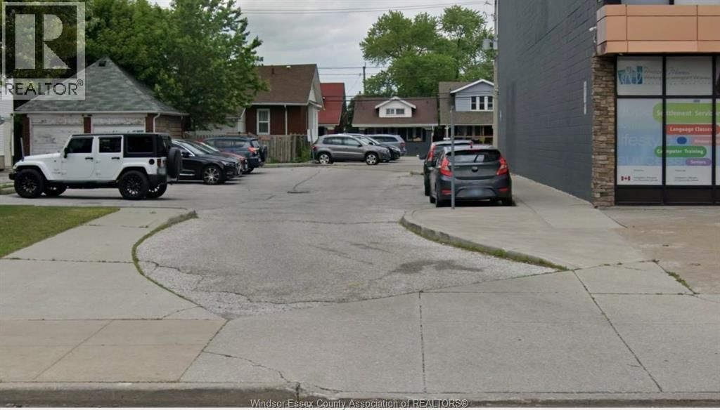 1368 OUELLETTE AVENUE Image 4