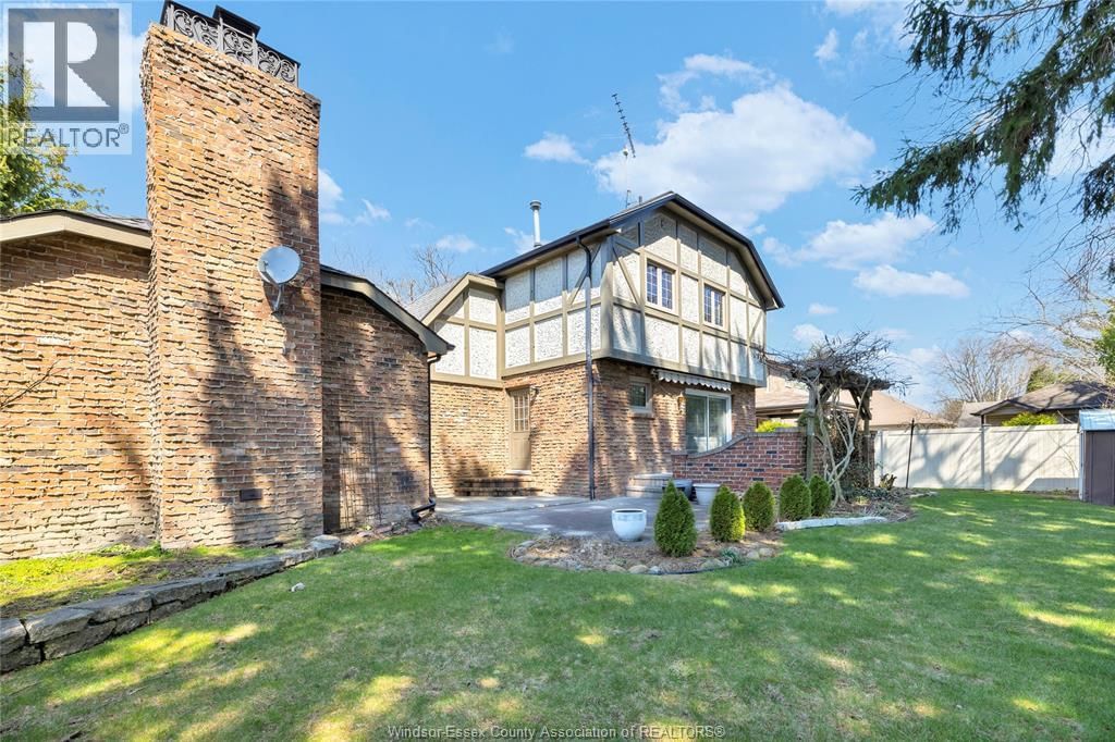 767 ROSELAND DRIVE SOUTH Image 42