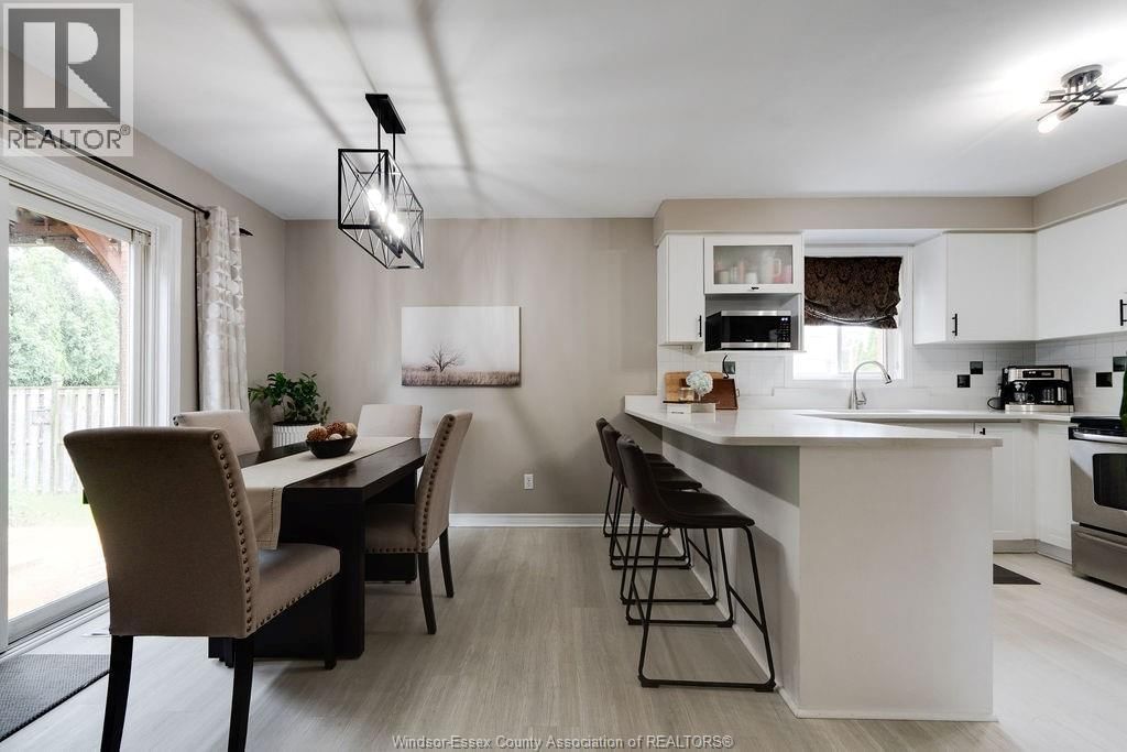 329 GERALDINE CRESCENT Image 17