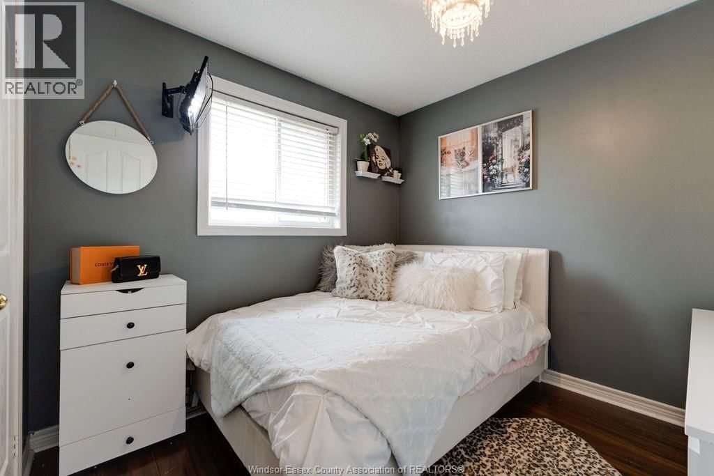 329 GERALDINE CRESCENT Image 27