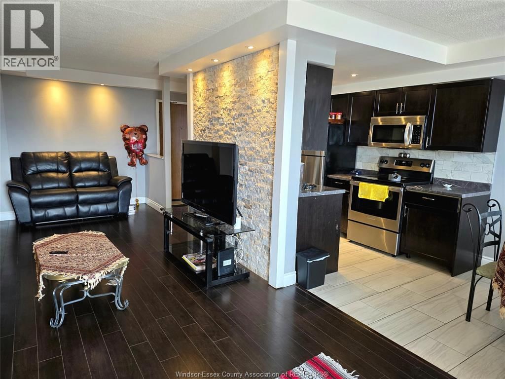 2313 - 150 PARK STREET WEST Image 5