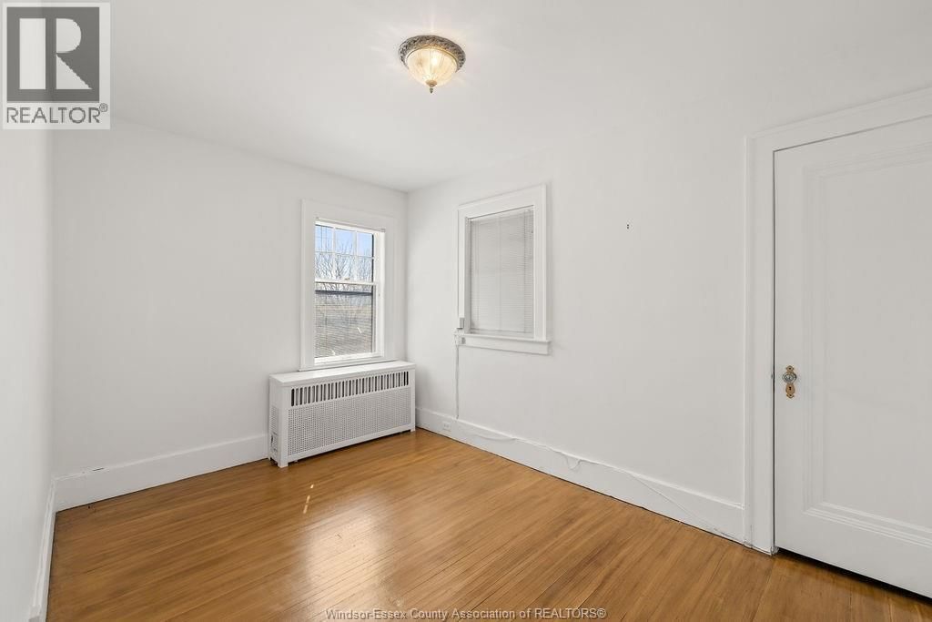 2203 VICTORIA Image 31